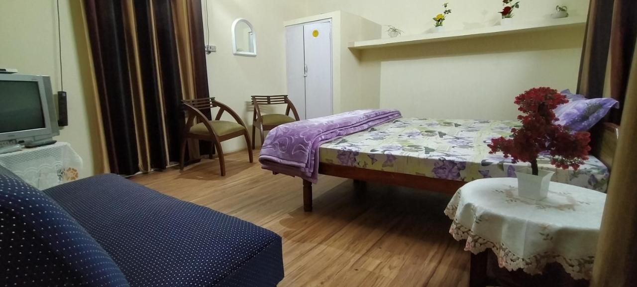 Paras Homestay Shimla Zewnętrze zdjęcie