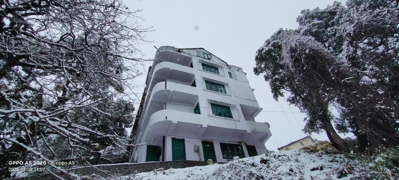 Paras Homestay Shimla Zewnętrze zdjęcie