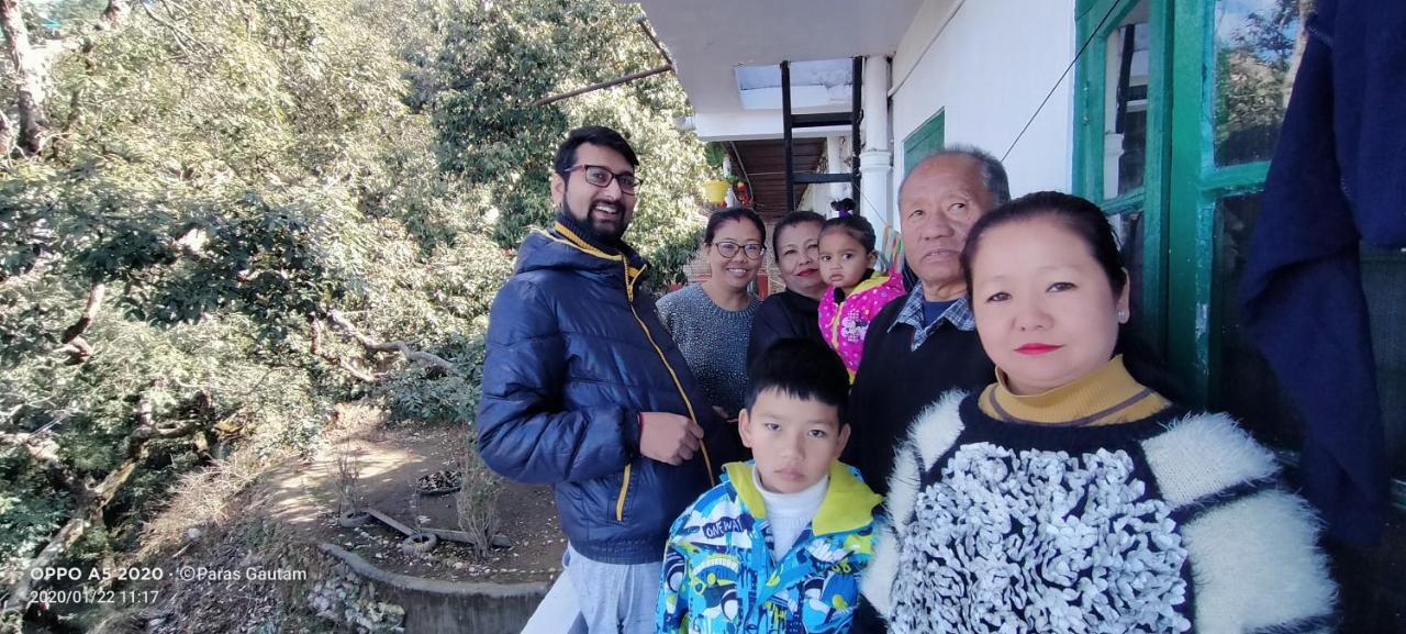 Paras Homestay Shimla Zewnętrze zdjęcie